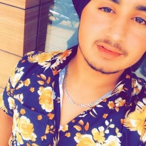 Meet your Posher, Singh